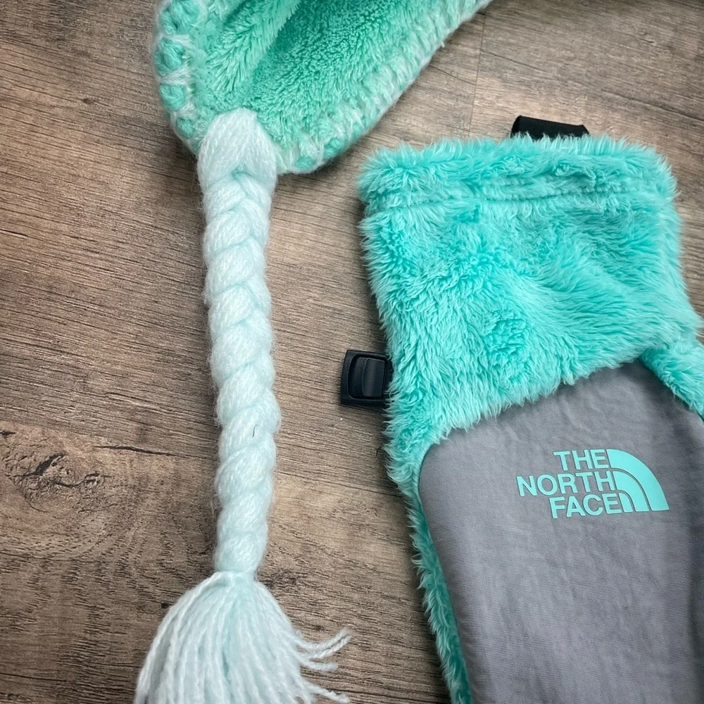 The North Face Kids Aqua Cable Knit Hat and Mittens Set